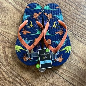 West loop boys flip flop Meduim 2/3